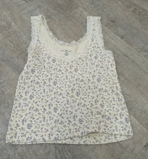 Brandy Melville Cream Floral Lace Trim Tank Top thumbnail 1