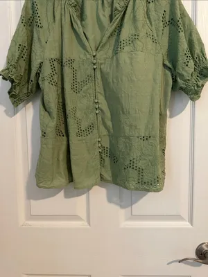 Wonderly Eyelet Button-Front Blouse thumbnail 4