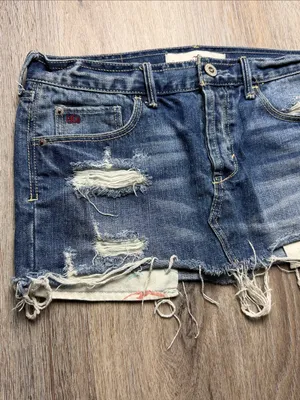 Hollister Frayed Dark Blue Distressed Denim Mini Skirt Size 3 (waist 26) thumbnail 3
