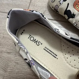 TOMS Belmont Women's 6.5 Halloween Cats Shoes Slip On Pumpkin Black Cat NWT thumbnail 4