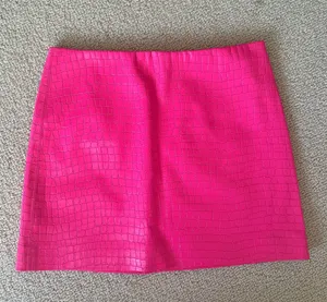 Alice And Olivia Hot Pink Leather Skirt thumbnail 1