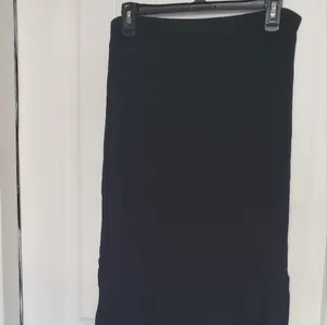 Source Unknown An unbranded black skirt Size L thumbnail 3