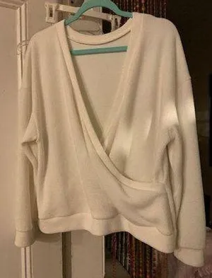 Tobi Off White Sweater thumbnail 3