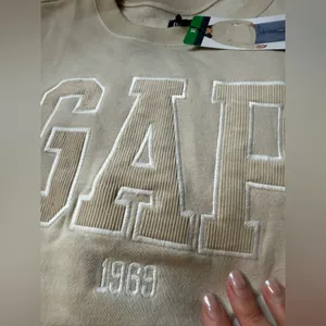 GAP Women Beige Crewneck Sweater thumbnail 2