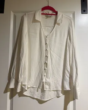Liverpool Los Angeles white button up blouse medium thumbnail 1