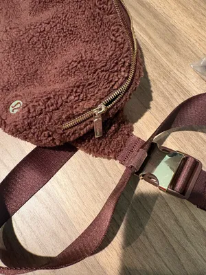 LULULEMON EVERYWHERE BELT BAG *FLEECE IN BURNT EARTH/Brown thumbnail 1
