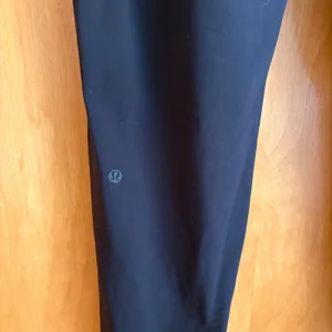 Lululemon On the Fly Pant Women 8 Black Luxtreme 7/8 Length Drawstring Tapered thumbnail 2