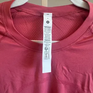 Lululemon Swiftly Tech Long-Sleeve Shirt 2.0 Waist Length Desert Red Size 8 thumbnail 3