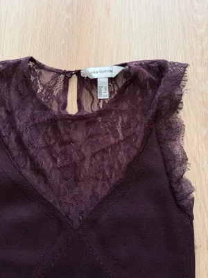 H&M Lace Top Tank thumbnail 3