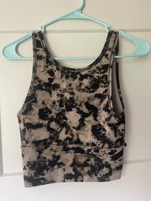 Lululemon Tank thumbnail 2