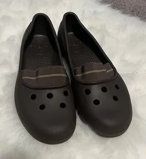 Crocs Women’s Flats 10 Elastic‎ Juneau Loafers thumbnail 1