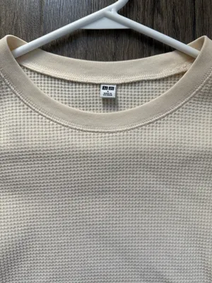 Uniqlo Cream Long Sleeve Tee  thumbnail 2