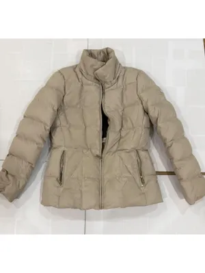 Size Small Women’s Calvin Klein Duck Down M Puffy Jacket. thumbnail 3