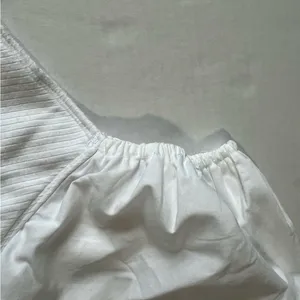 Abercrombie & fitch mixed media poplin puff long sleeve ribbed body crop top thumbnail 5