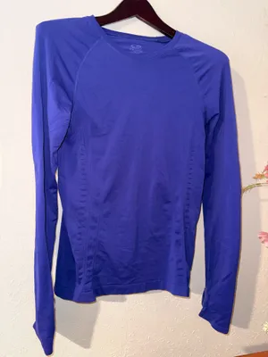 Champion Long Sleeve Athletic Top thumbnail 1