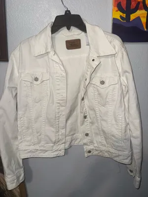 Levi’s White Denim Jacket thumbnail 1