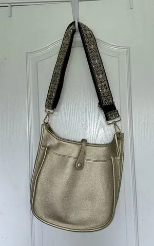 Elegant Gold Shoulder Bag thumbnail 1