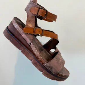 EUC Pierre Dumas Lisle Platform Strappy Sandals 8 Comfy 2.5” thumbnail 1