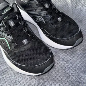 Saucony Cohesion 15 Black Green Women’s Running Shoes Size 8.5 Athletic Versarun thumbnail 5