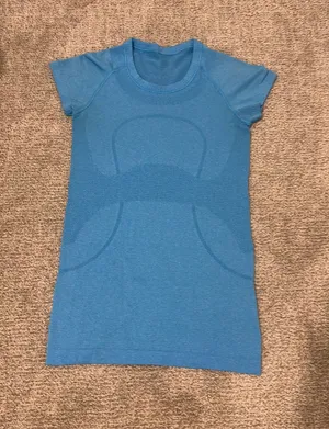 Lululemon Swiftly Tech Short Sleeve thumbnail 1