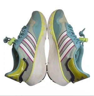 Adidas Choigo Women's Sneakers in Hazy Sky/Hi-Res Yellow with toggle Lacing thumbnail 2