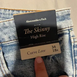 NWT Abercrombie and fitch curve love the skinny high rise‎ jeans 34 thumbnail 8