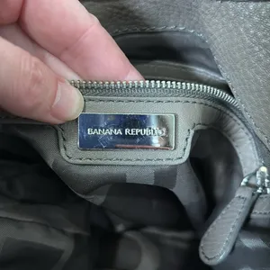 Banana Republic Peddled‎ Leather Shoulder Bag Taupe thumbnail 13