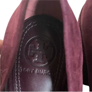 Tory Burch Lucia Pumps Women's 6.5 Burgundy Purple Fig Suede Sculpted Heel thumbnail 10