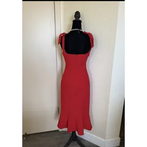 LIKELY Red Midi Dress Womens US 4 Tie Shoulder Mermaid Hem Bodycon Cocktail thumbnail 2