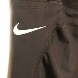 Nike Dri-Fit Black Leggings Large thumbnail 6