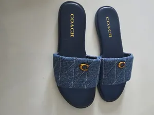 Coach slides sandals  thumbnail 2
