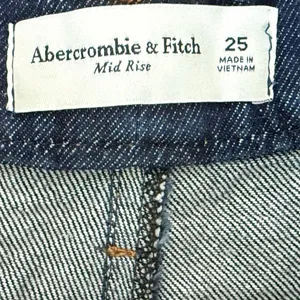 Abercrombie & Fitch Dark Wash Ruffle Denim Mini Skirt. Mid-Rise Jean Skirt Sz 25 thumbnail 3