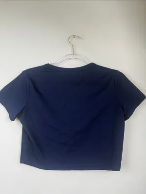 Wynnque Blue Cropped Crew Neck Short Sleeve Fitted Stretchy Top Size Medium thumbnail 3