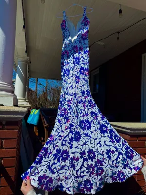 Size 4 Jovani Prom Dress thumbnail 6