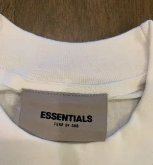 Fear Of God Essentials T-Shirt thumbnail 5