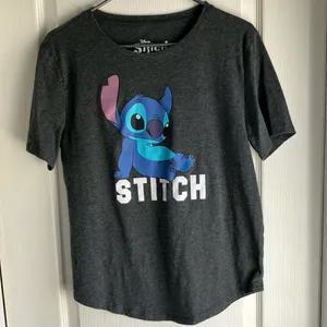 Disney Stitch shirt M thumbnail 1