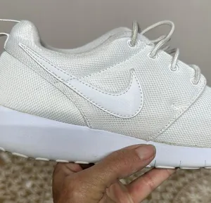 Nike White Athletic Shoes thumbnail 1