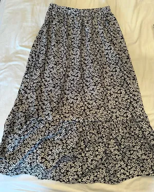 Shein Midi Skirt Floral Black White thumbnail 2