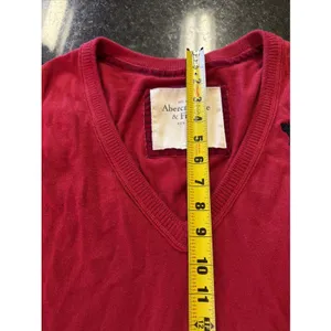 Abercrombie And‎ Fitch Womens Red Sweater Sz L V-neck Y2K Vibes Slim thumbnail 8