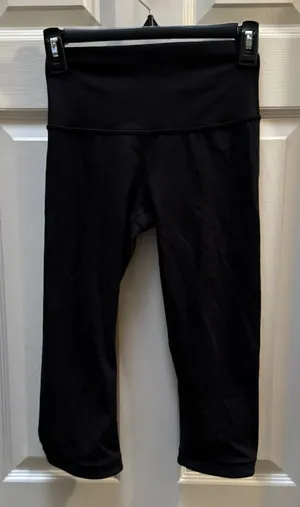 Lululemon Cropped Black Leggings thumbnail 1