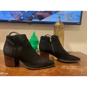 Lucky Brand Black Suede Western Ankle Boots Block Heel Women’s Size 7 thumbnail 3
