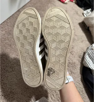 Adidas Sneakers thumbnail 4