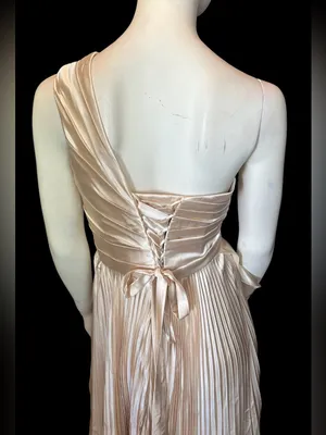 Elegant One Shoulder Pleated Asymmetrical Hemline Champagne 6 NWOT thumbnail 5