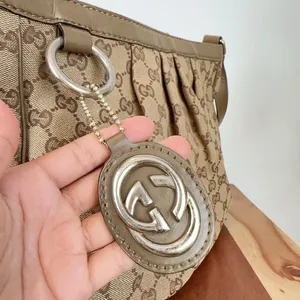 Pre-Owned Gucci GG Canvas Sukey Shoulder Bag‎ 296884 thumbnail 4