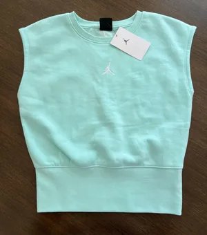 Jordan muscle sweatshirt.  thumbnail 1