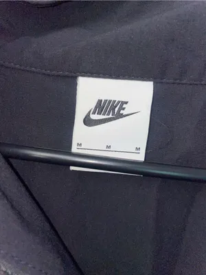 Nike Sportswear Black Half Zip Hooded Windbreaker Jacket Women’s Medium thumbnail 2