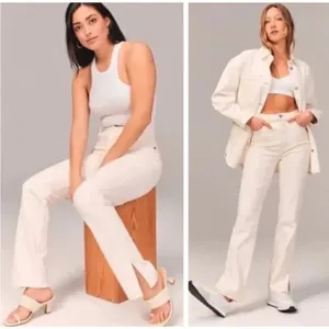 Abercrombie & Fitch 90's Straight Ultra High Rise Off White Jeans in Size 31/12R thumbnail 2