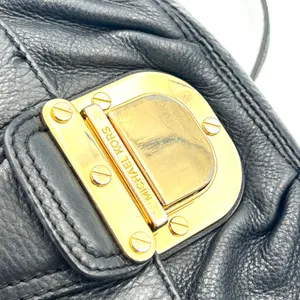 Michael Kors‎ Black Leather Crossbody Bag Womens Small Gold Hardware Y2K Chic thumbnail 6