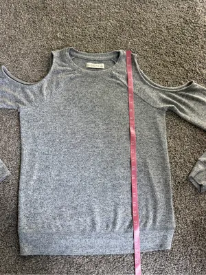 Abercrombie & Fitch Gray Cold Shoulder Knit Sweater Top Small thumbnail 5