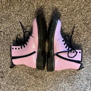 Dr. Martens Airwalk Pink Patent combat boots thumbnail 3